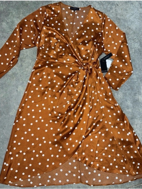 Eloquii Dresses & Skirts - NEW Eloquii Nordstrom Tulip Hem Wrap Dress in Mandalay Dot, Size 20